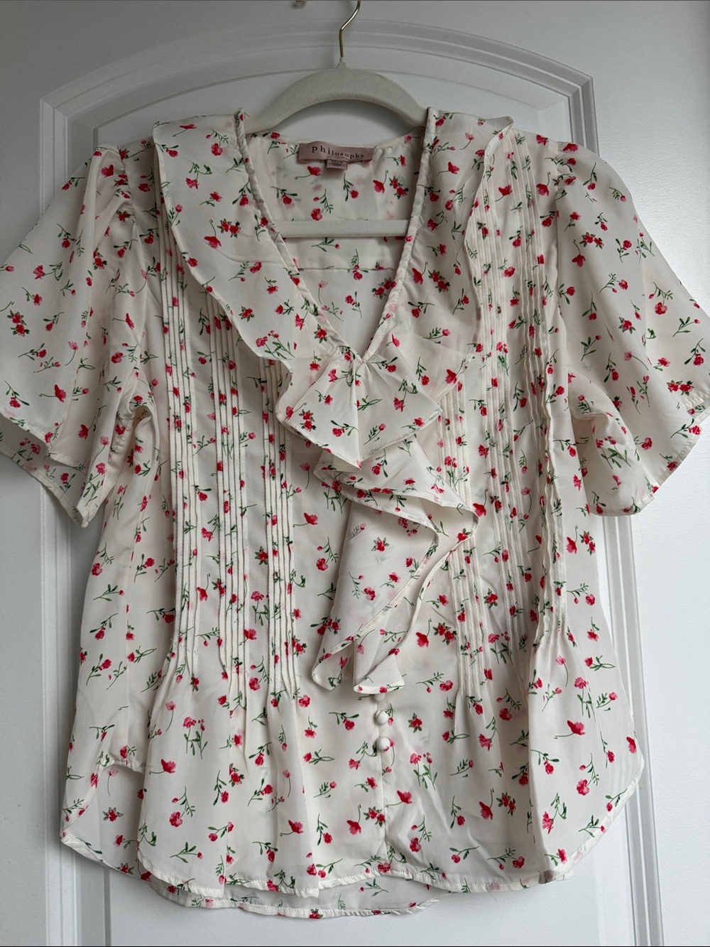 Philosophy NWOT never worn  Cream Blouse with Red Floral Print